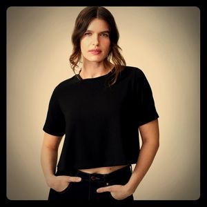 Universal Standard Short Black Tee